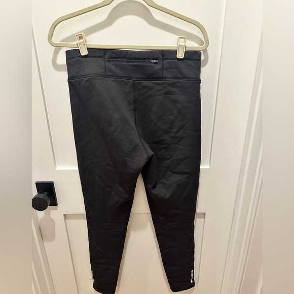 LLBean Women's PrimaLoft ThermaStretch Fleece
Tights, Mid-Rise, Size S - Picture 4 of 6